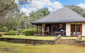 Yallingup Retreat - Romantic Country Retreat For Couples